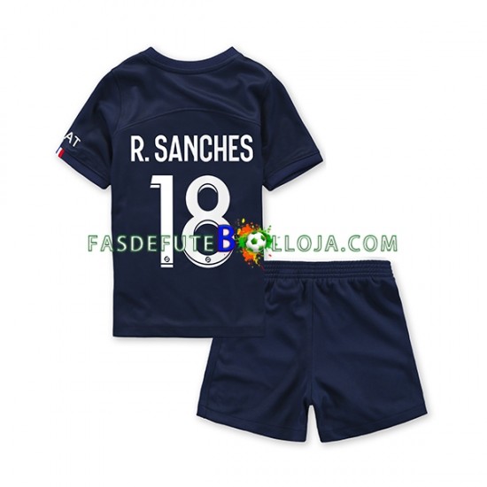Camisola 1º Equipamento Paris Saint-Germain R.Sanches 18 2022-2023 Manga Curta ,Criança Camisola 1º Equipamento Paris Saint-Germain R.Sanches 18 2022-2023 Manga Curta ,Criança